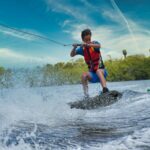 Equipamiento para la práctica de wakeboard y esquí acuático