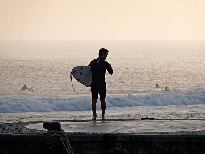 Destinos para hacer surf en España / Foto: miguel a amutio