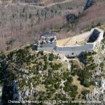 Château_de Montségur vue aérienne / Foto: MDanis [CC-BY-SA-3.0] Wikimedia Commons