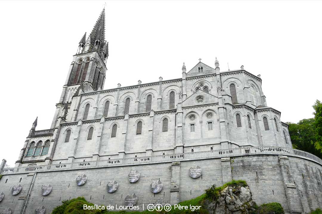 Basílica Lourdes / Foto: Père Igor [CC-BY-SA-03] Wikimedia Commons