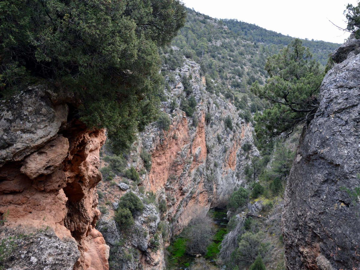 Ruta de los Estrechos del Ebrón, en Tormón (Teruel). Foto. Alfredo SÁNCHEZ GARZÓN, (CC BY-SA) via Wikimedia Commons